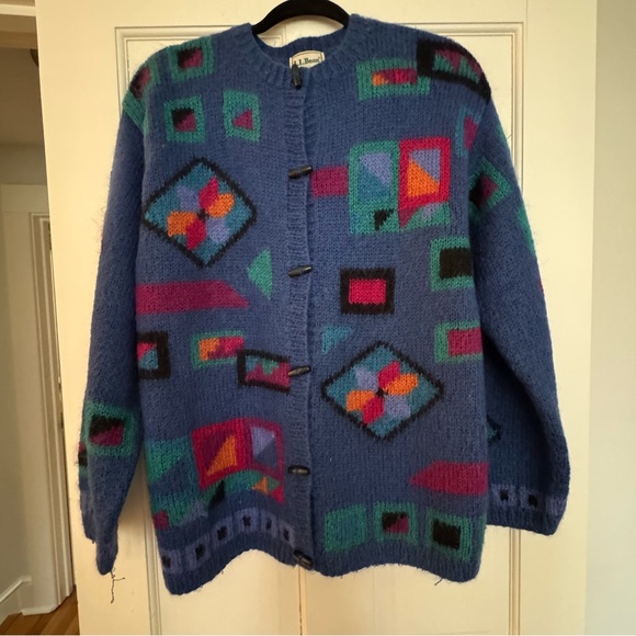 L.L. Bean Sweaters - Vintage LL Bean graphic sweater